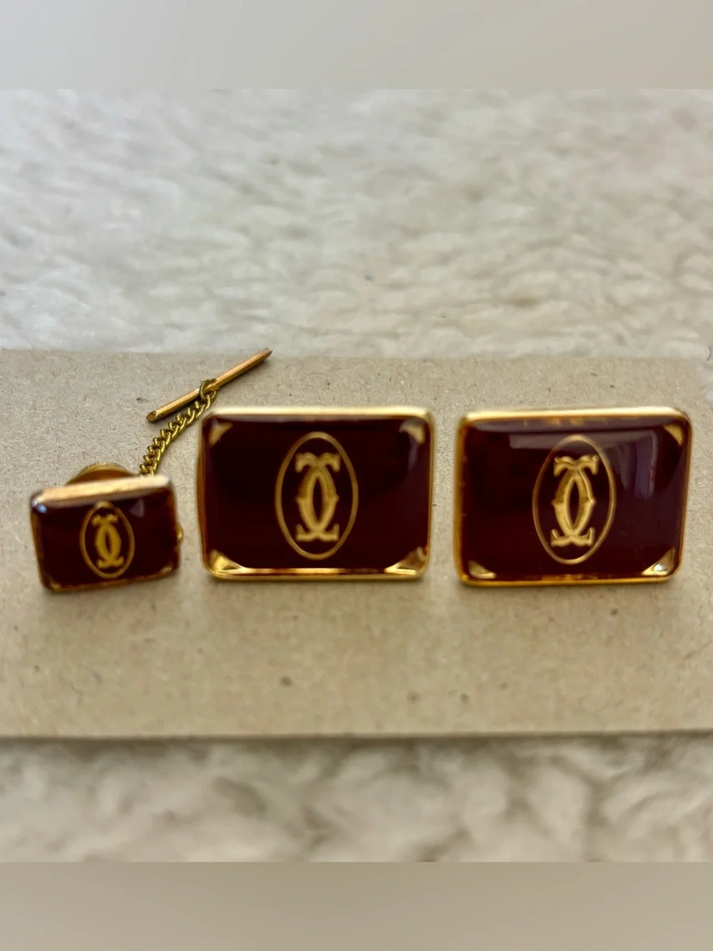 Cartier 2C Bordeaux Gold Set of  Tie pin & Cufflinks 1” x .75”